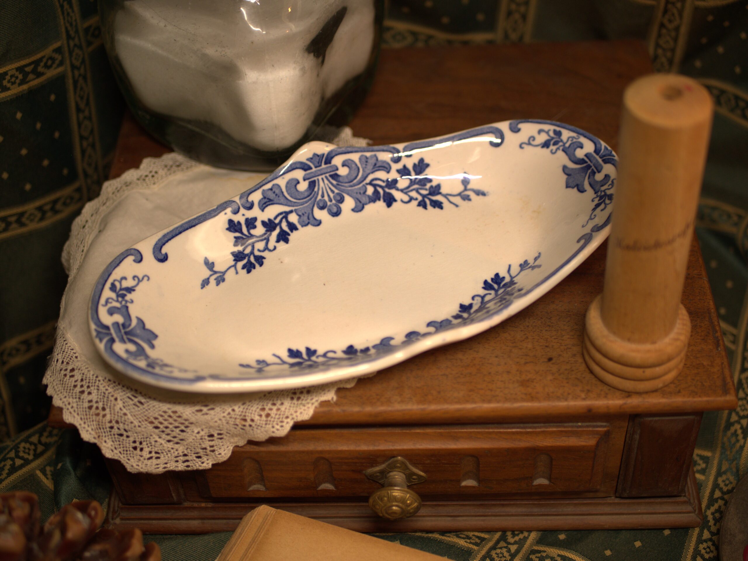 coupelle ancienne florale bleu et blanche coupelle ancienne florale bleu et blanche